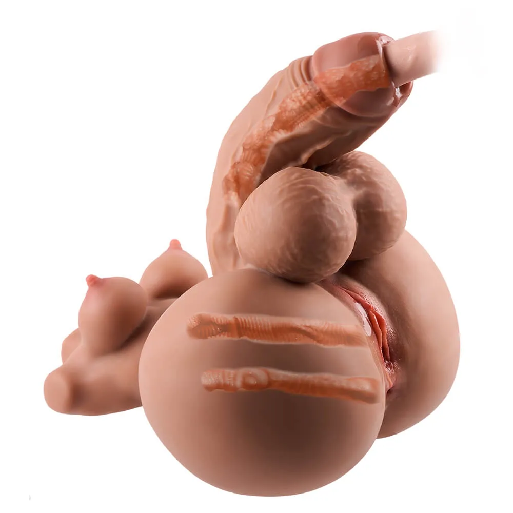 Tori: Futanari Hentai Fantasy Torso Big Ass Perfect Tits
