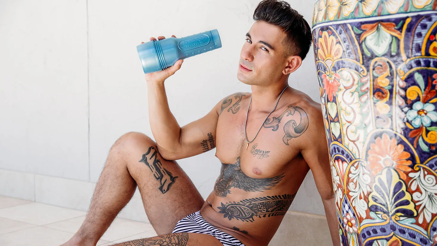 Universal Launch Ricky Roman Pack