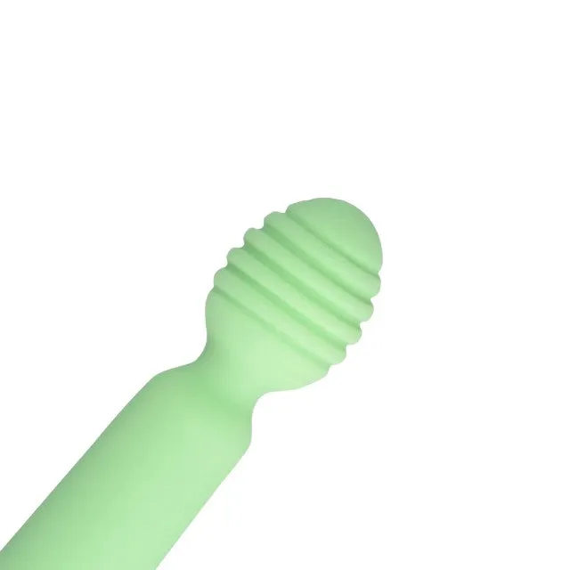 Vibrator LOVELINE Ribbed Mini Vibrator with USB Charger. cu striații pentru stimulare versatilă. 10 funcții de vibrație. 12.2 cm. verde